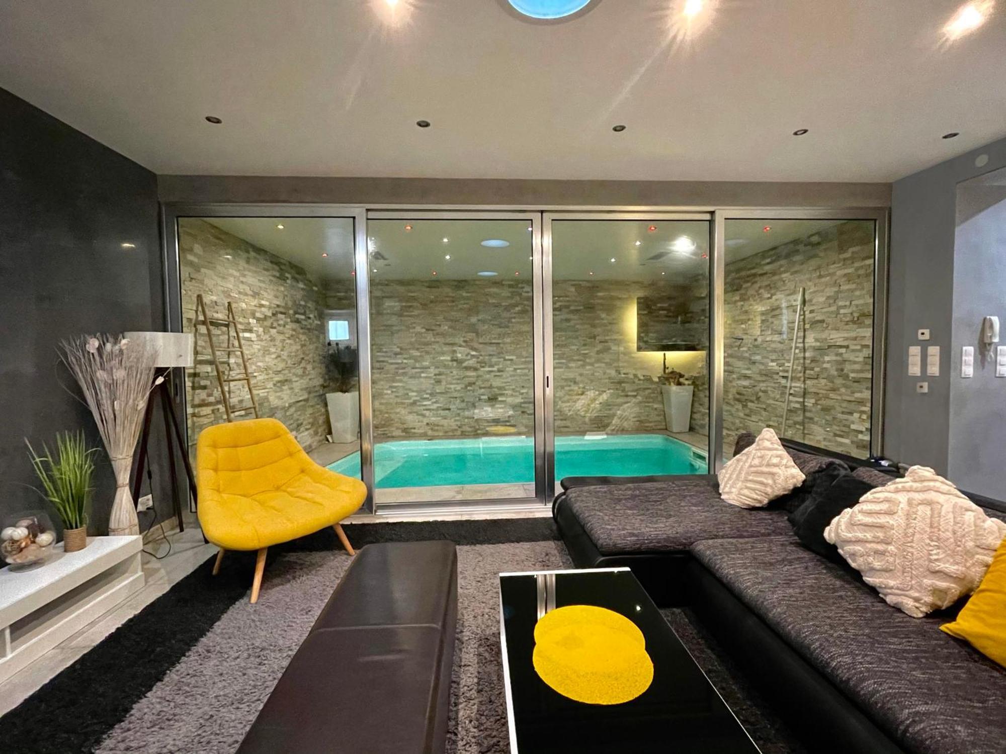 Appartement Standing Piscine Interieur Privatisee . Мютзиг Екстериор снимка